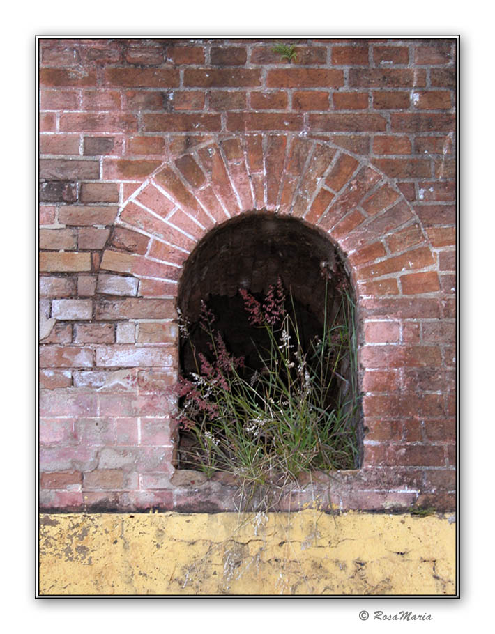 photo "Old Furnace" tags: travel, South America