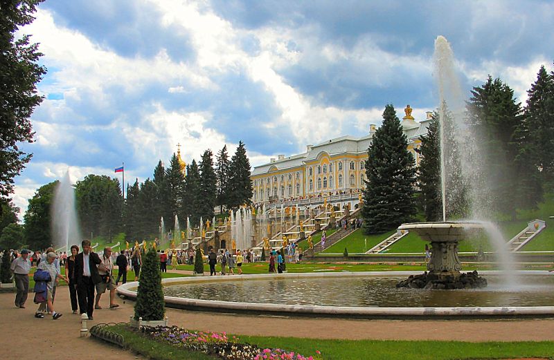 photo "Fountains of Peterhof" tags: architecture, travel, landscape, Europe