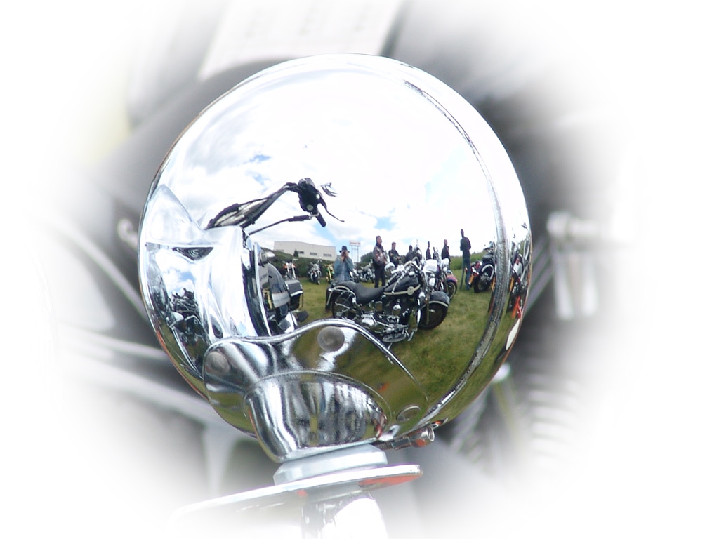 фото "Reflections on Harley" метки: репортаж, разное, 