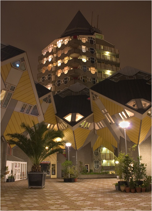 фото "Cubiks at night" метки: архитектура, репортаж, пейзаж, 