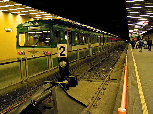 фото "Waiting for the night train" метки: разное, путешествия, Европа