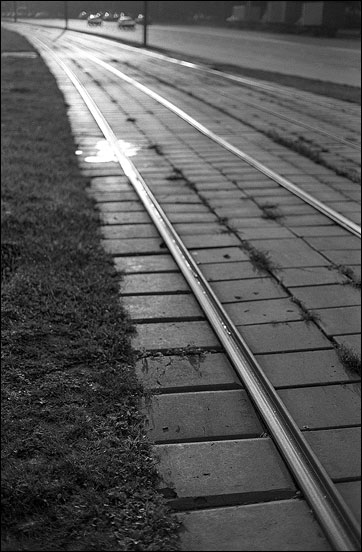 photo "Melted rail" tags: architecture, black&white, landscape, 