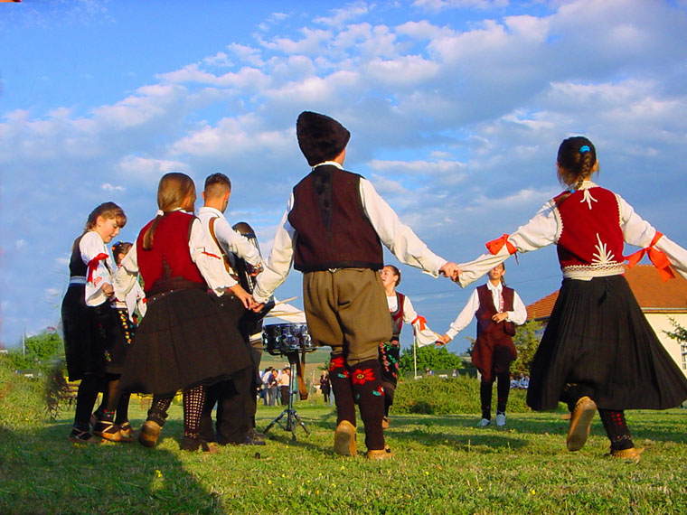 photo "Dance" tags: genre, travel, Europe