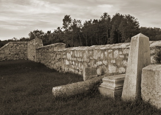 photo "Stones Stories #2" tags: black&white, travel, Europe