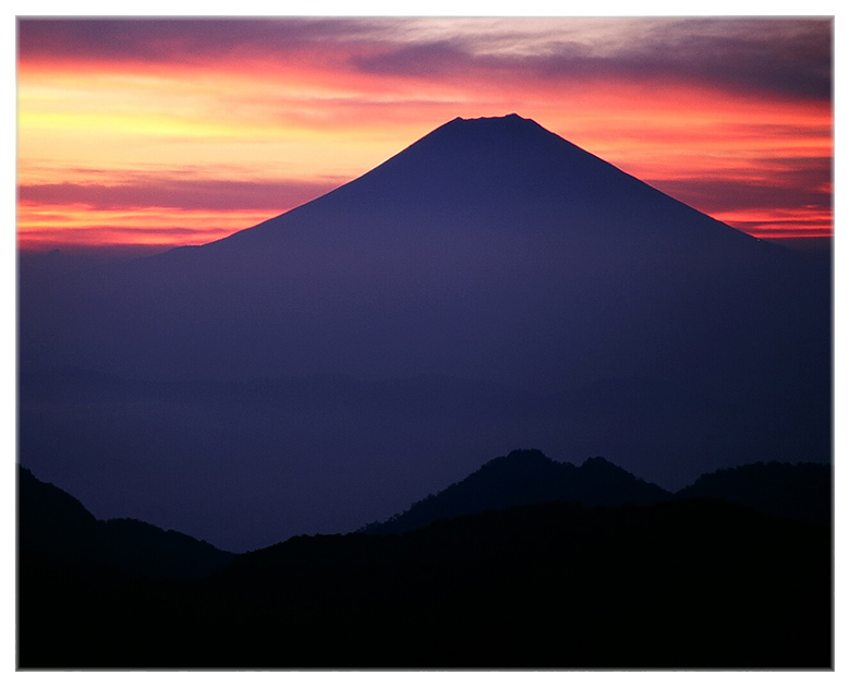photo "Sacred Fuji" tags: landscape, mountains, sunset
