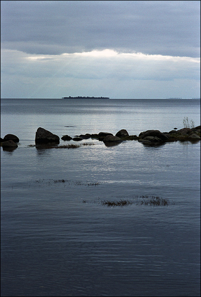 photo "Grows dark" tags: landscape, clouds, water