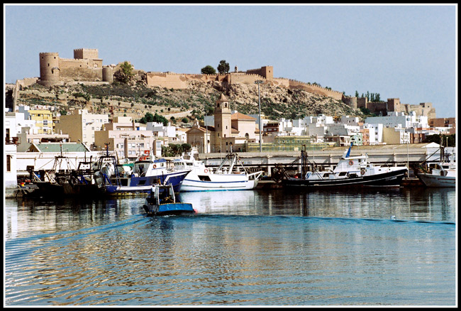 photo "Port of Almeria" tags: architecture, landscape, water