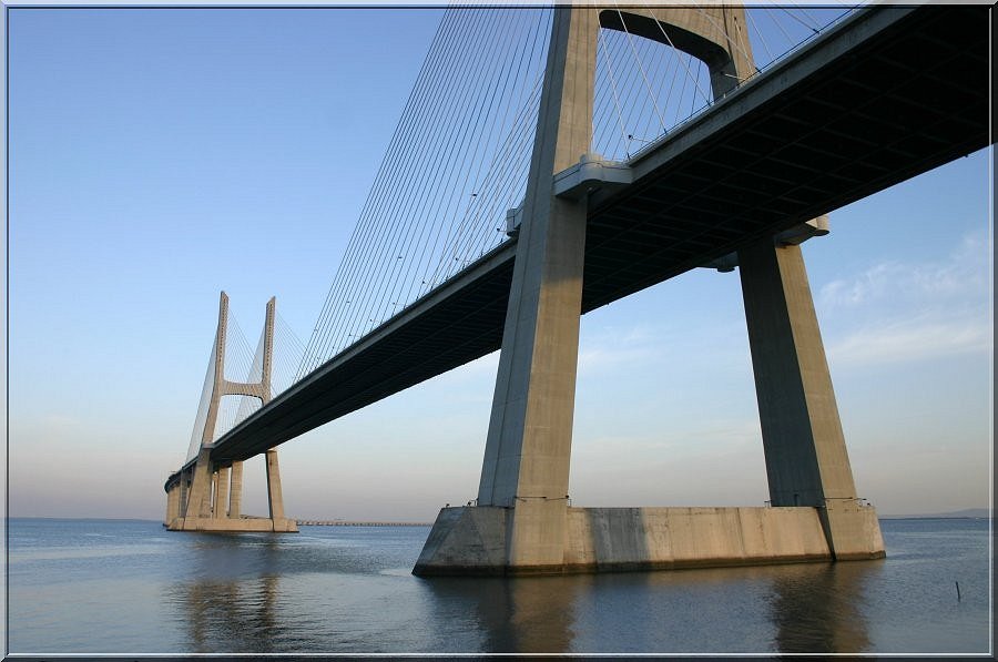 photo "The bridge to infinity..." tags: architecture, landscape, 