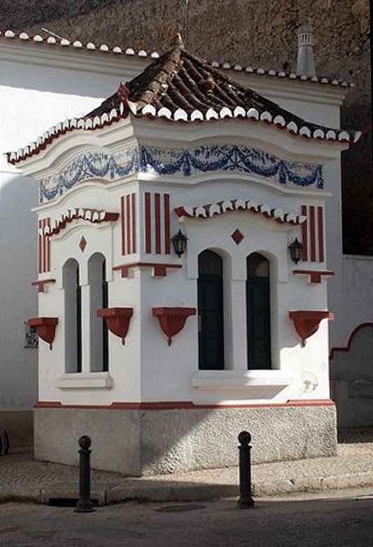 photo "Quiosque - Lagos, Portugal" tags: architecture, landscape, 