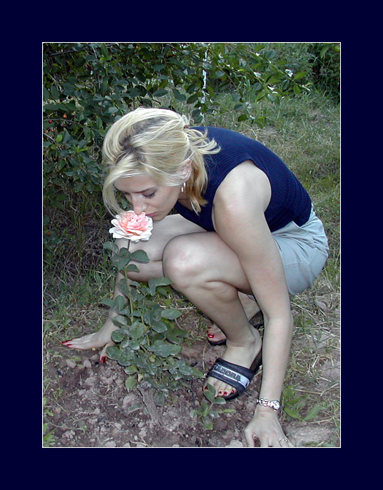 photo "Kiss with rose" tags: portrait, woman