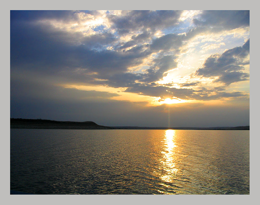 photo "Umbilical cord" tags: landscape, sunset, water