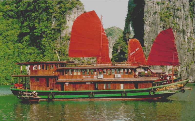 photo "The piracy ship" tags: nature, travel, Asia