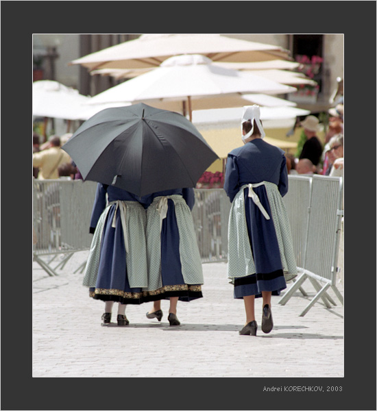 photo "Umbrellas" tags: genre, 