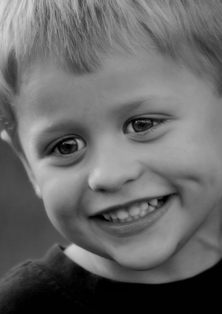 photo "What a Smile" tags: portrait, black&white, children