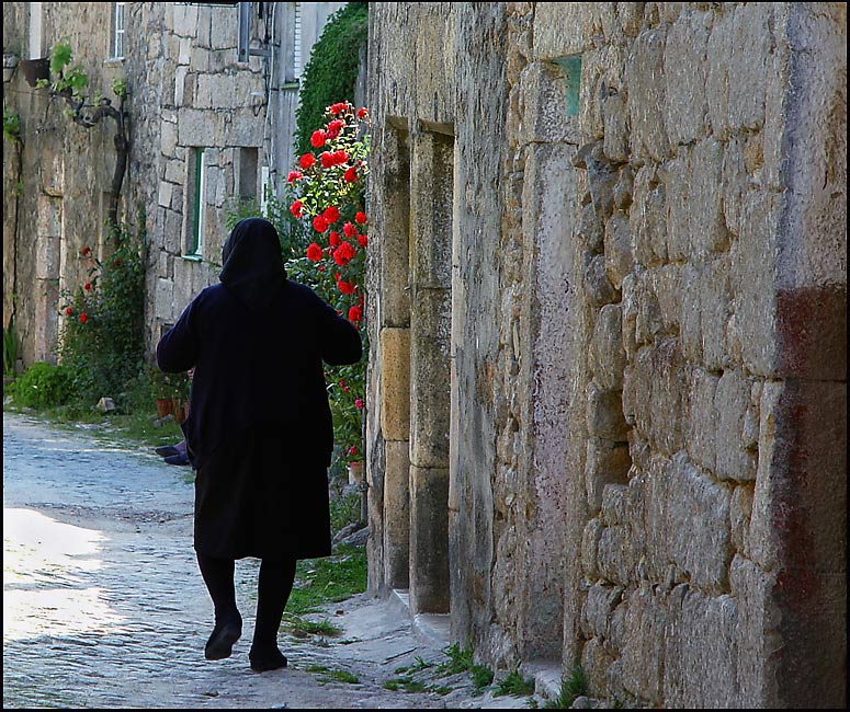 фото "The red and the black" метки: путешествия, репортаж, Европа