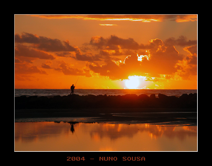 photo "The fisherman" tags: landscape, sunset