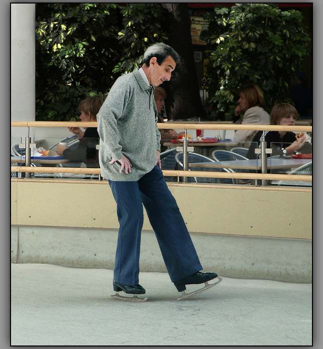 photo "At skating-ring" tags: reporting, 