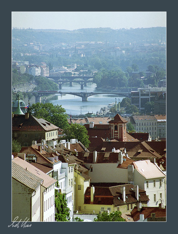 photo "The river of roofs. Prague. Etude #18" tags: architecture, travel, landscape, Europe