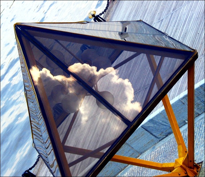 photo "Cloud" tags: architecture, landscape, clouds