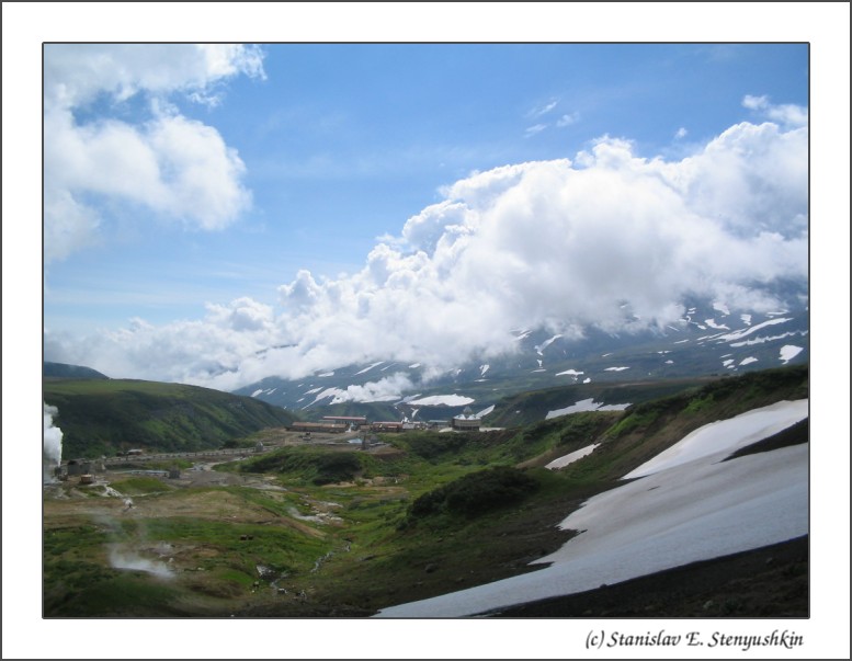 photo "Here do clouds #1 - Border" tags: landscape, clouds, mountains