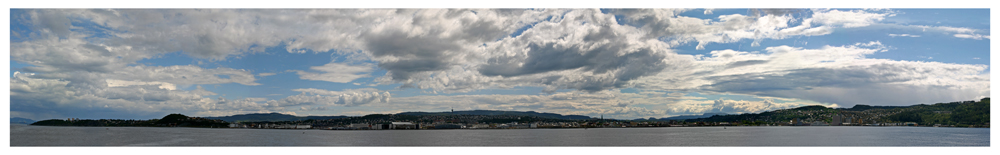 photo "Panoramic of Trondheim from seaside" tags: landscape, water