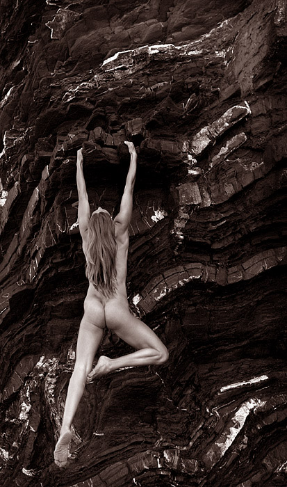 photo "dangerous nude" tags: nude, black&white, 