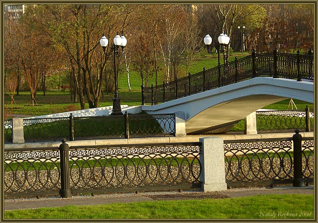photo "A Foot-bridge" tags: architecture, landscape, 