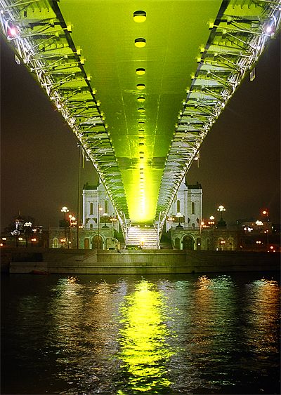 photo "Under bridge" tags: misc., 