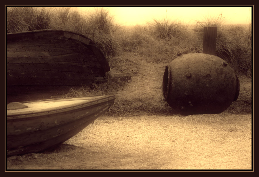 photo "Remains of old bays" tags: genre, travel, Europe