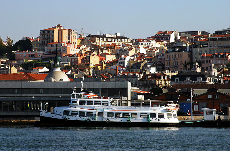 photo "Lisbon" tags: architecture, travel, landscape, Europe