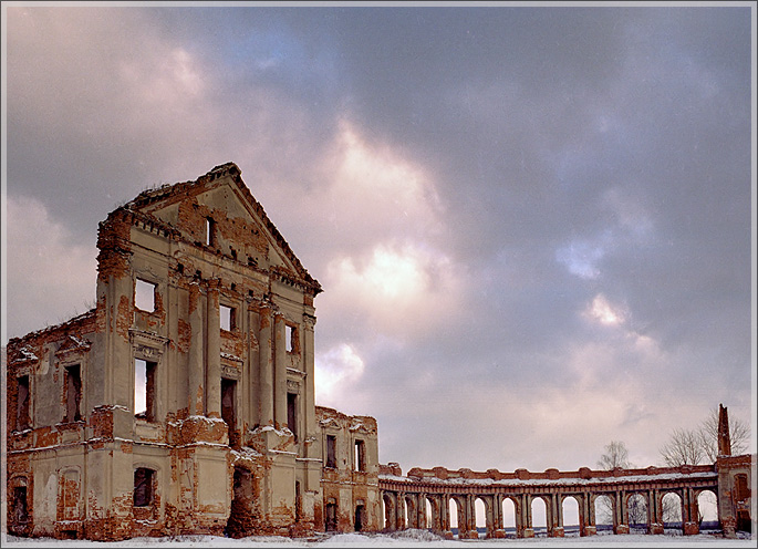 photo "Time and the sky" tags: architecture, travel, landscape, Europe