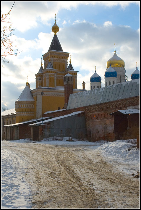 photo "Nikola-Ugresh Monastery" tags: travel, misc., Europe