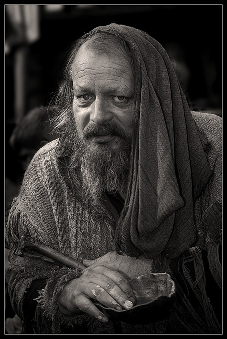 photo "The Beggar." tags: black&white, portrait, 