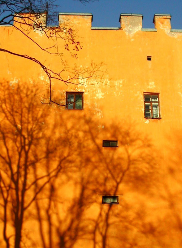 photo "Yellow wall" tags: architecture, landscape, 