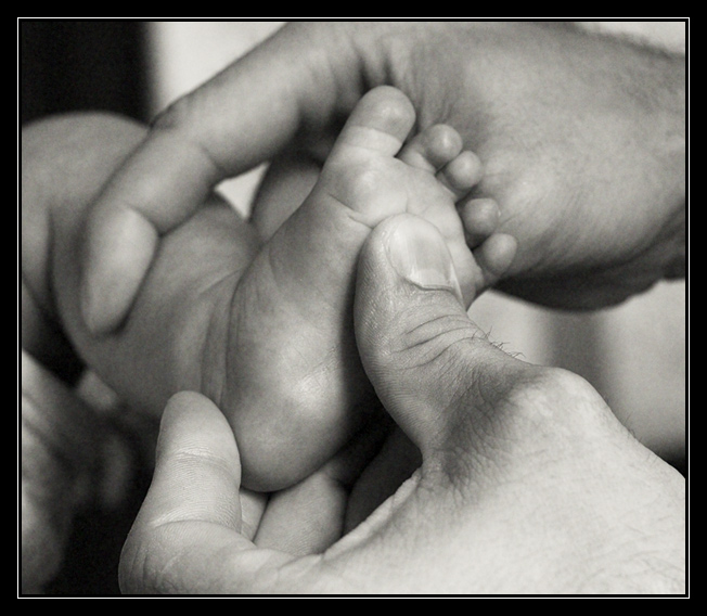 photo "Heels and fingers" tags: genre, black&white, 