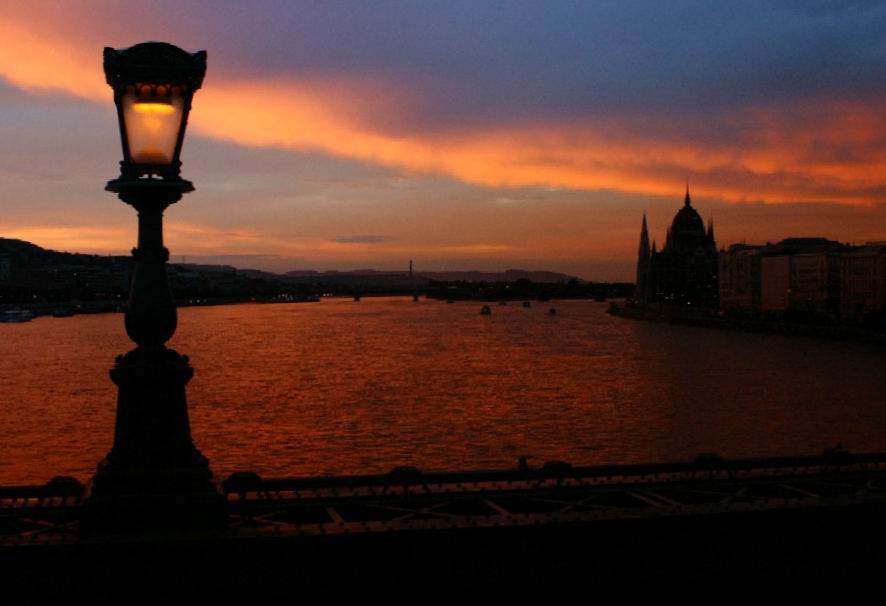 фото "Symphony of the Danube" метки: архитектура, пейзаж, закат