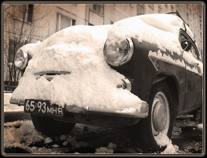 photo "Moskvich" tags: black&white, old-time, 