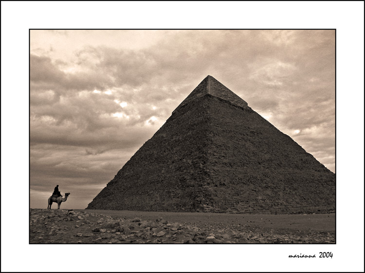 photo "Pyramid" tags: black&white, travel, Africa