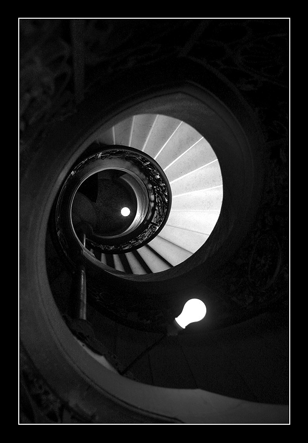 photo "As the ladders twirled in a spiral are beautiful." tags: black&white, genre, 