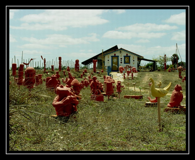 photo "Different home" tags: travel, architecture, landscape, South America