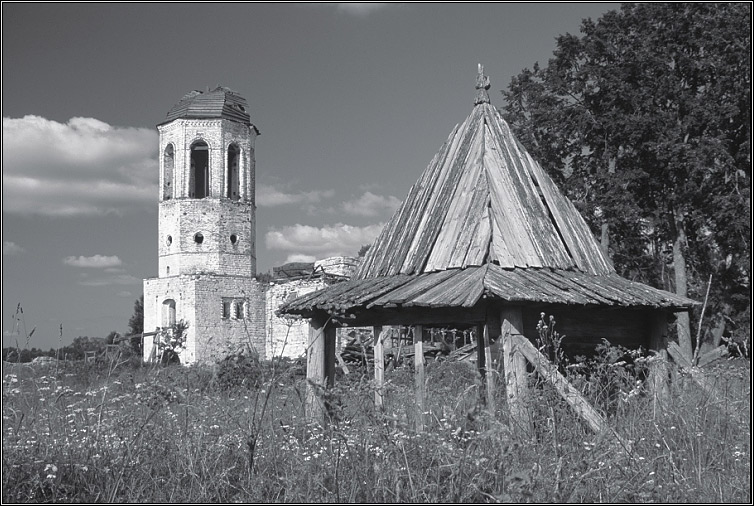 photo "Osheven monastery`s ruins" tags: black&white, architecture, landscape, 