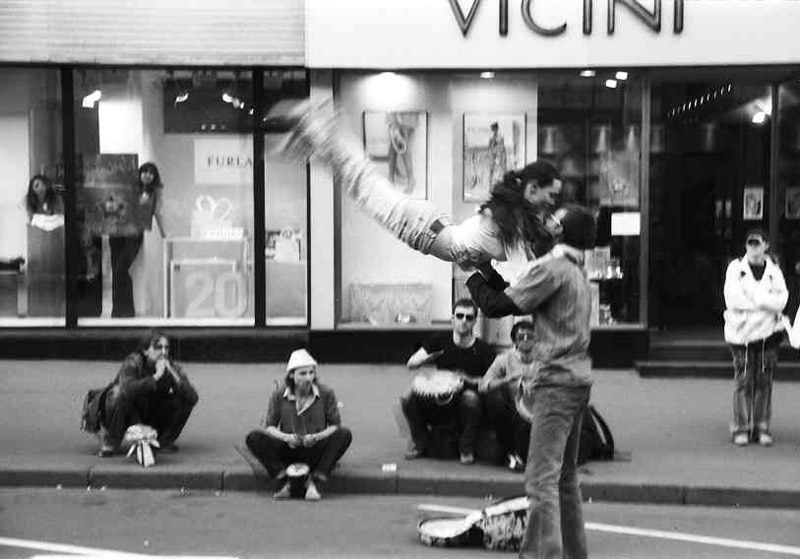 photo "Moscow Street Dance" tags: black&white, genre, 