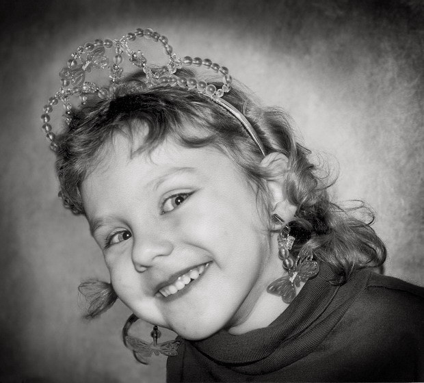 photo "Cheerful princess" tags: black&white, 