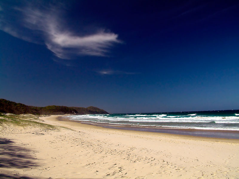 photo "Solitary Beach" tags: landscape, water