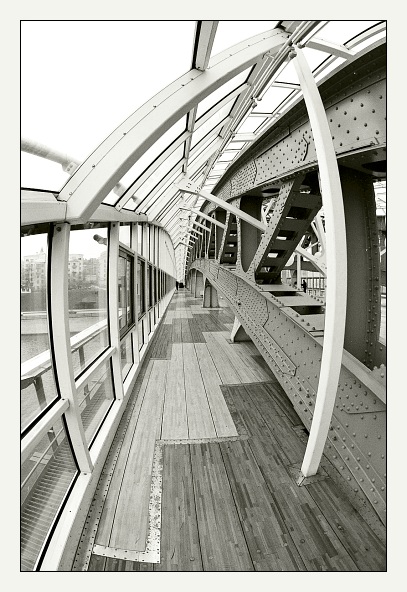 photo "Geometry of the bridge" tags: architecture, black&white, landscape, 