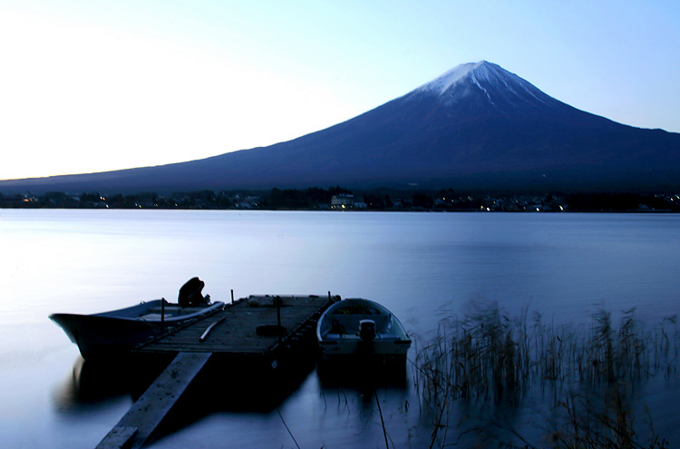 photo "Blue Boats on Lake" tags: landscape, mountains, water