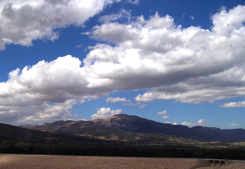 photo "Clouds" tags: landscape, clouds, water