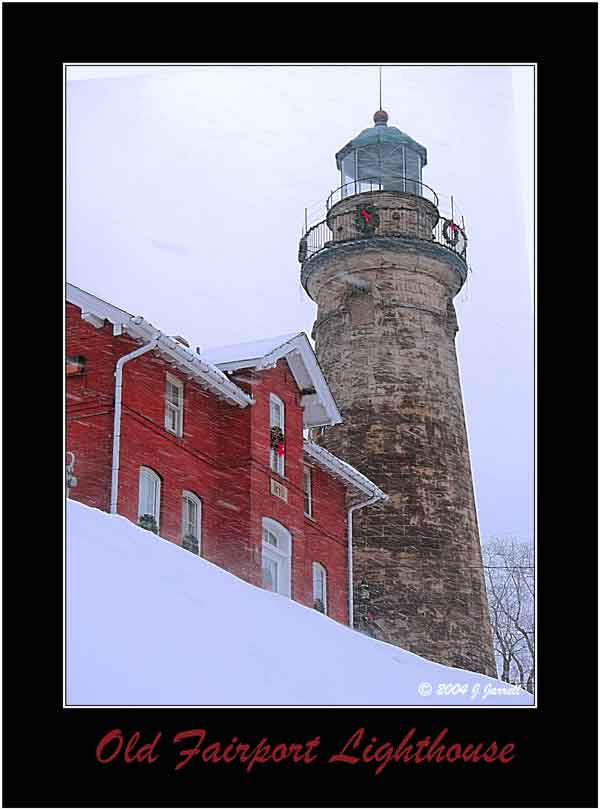 фото "Old Fairport Lighthouse" метки: архитектура, путешествия, пейзаж, Северная Америка