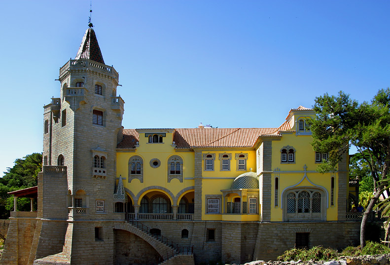 photo "Yellow House" tags: architecture, travel, landscape, Europe