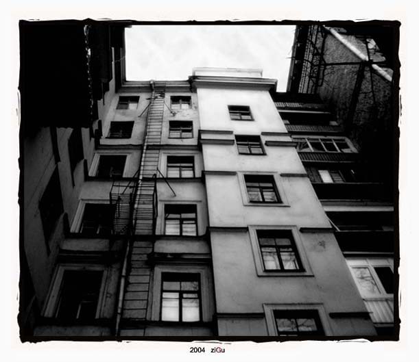 фото "Наши окна" метки: черно-белые, архитектура, пейзаж, 